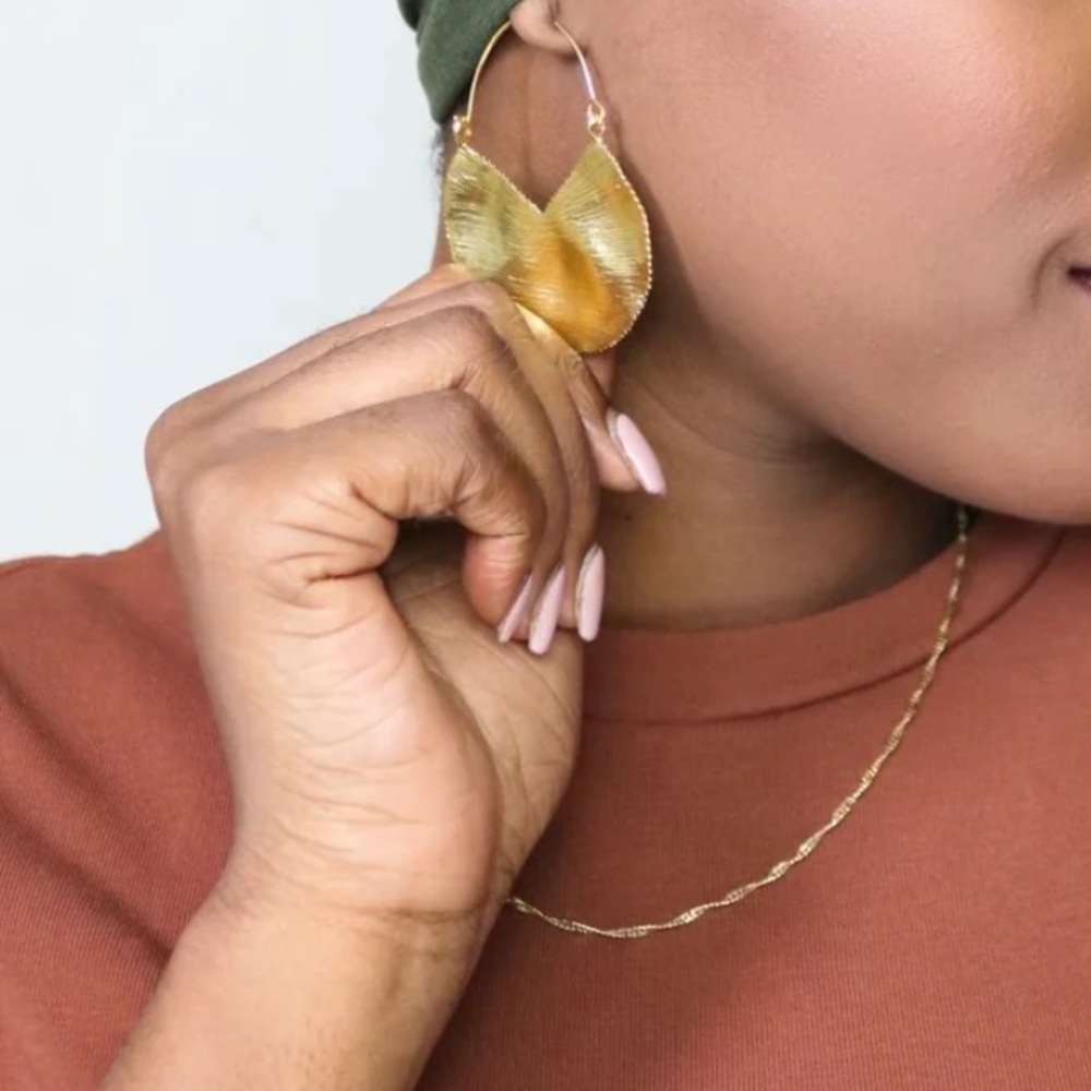 ✨3for$38  New Zara Textured Semicircle Hoop Earrings - Picture 13 of 16